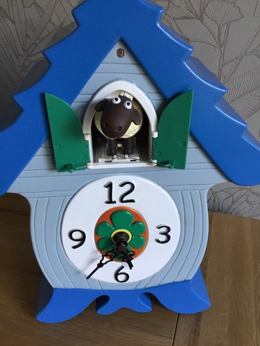 Heads ewecoo sheep - up,